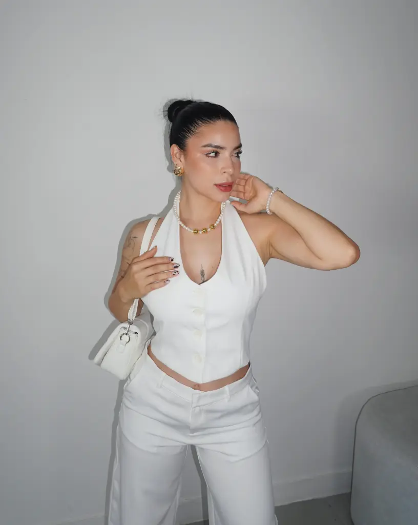 SET ARIANA